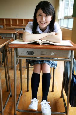 香蕉爱视频