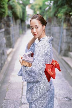 岁岁平安笑佳人